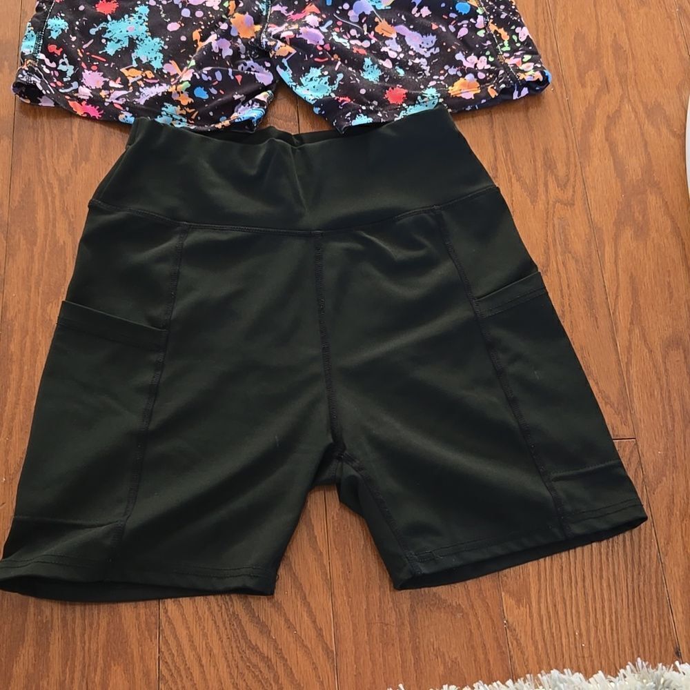 Bike shorts set of 2 size m - Picture 2 of 3